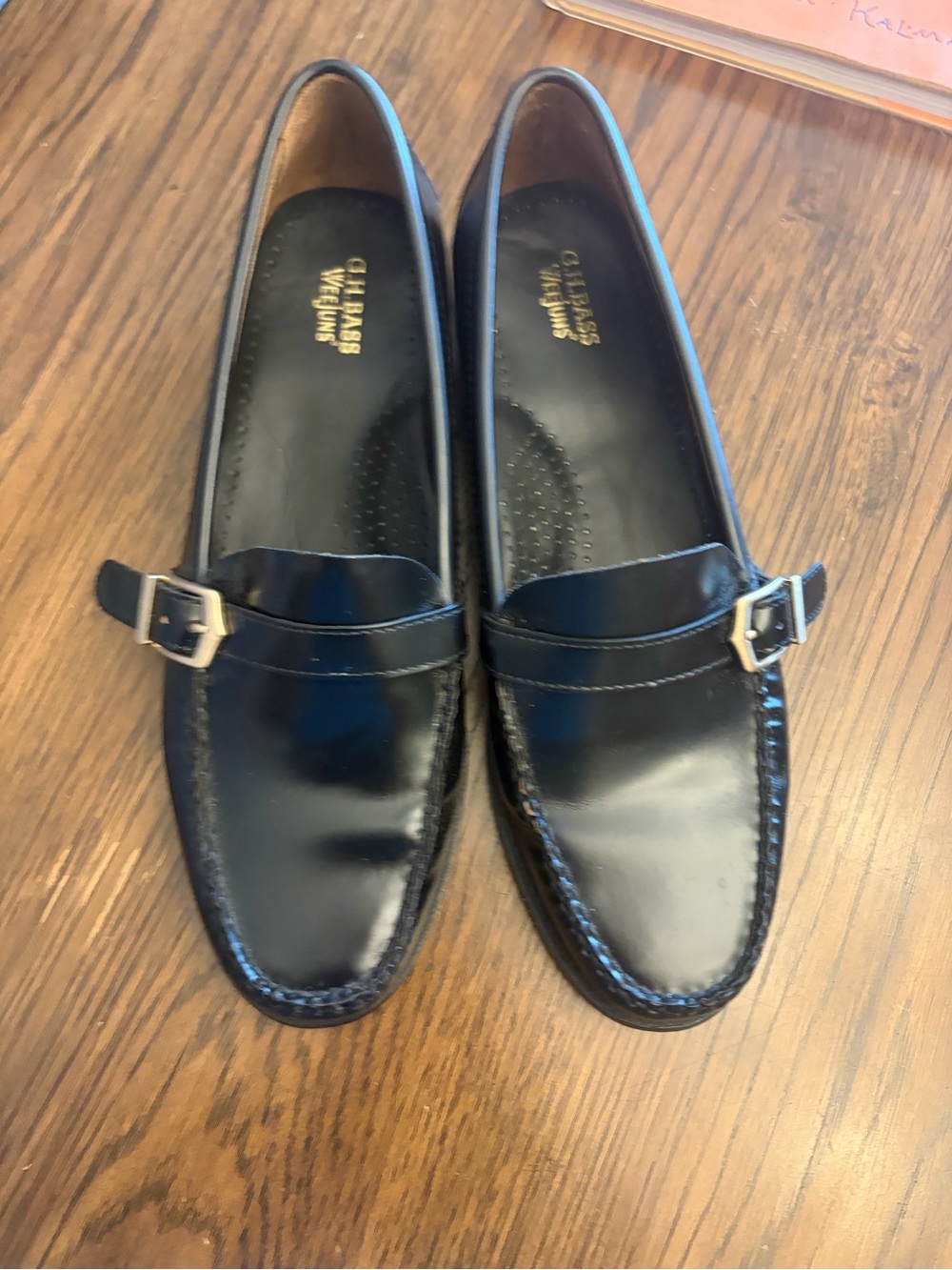 G.H. Bass & Co. weejuns Black Leather Moc Toe Buckle Slip-On Loafers. Size 9.5 - Picture 9 of 13